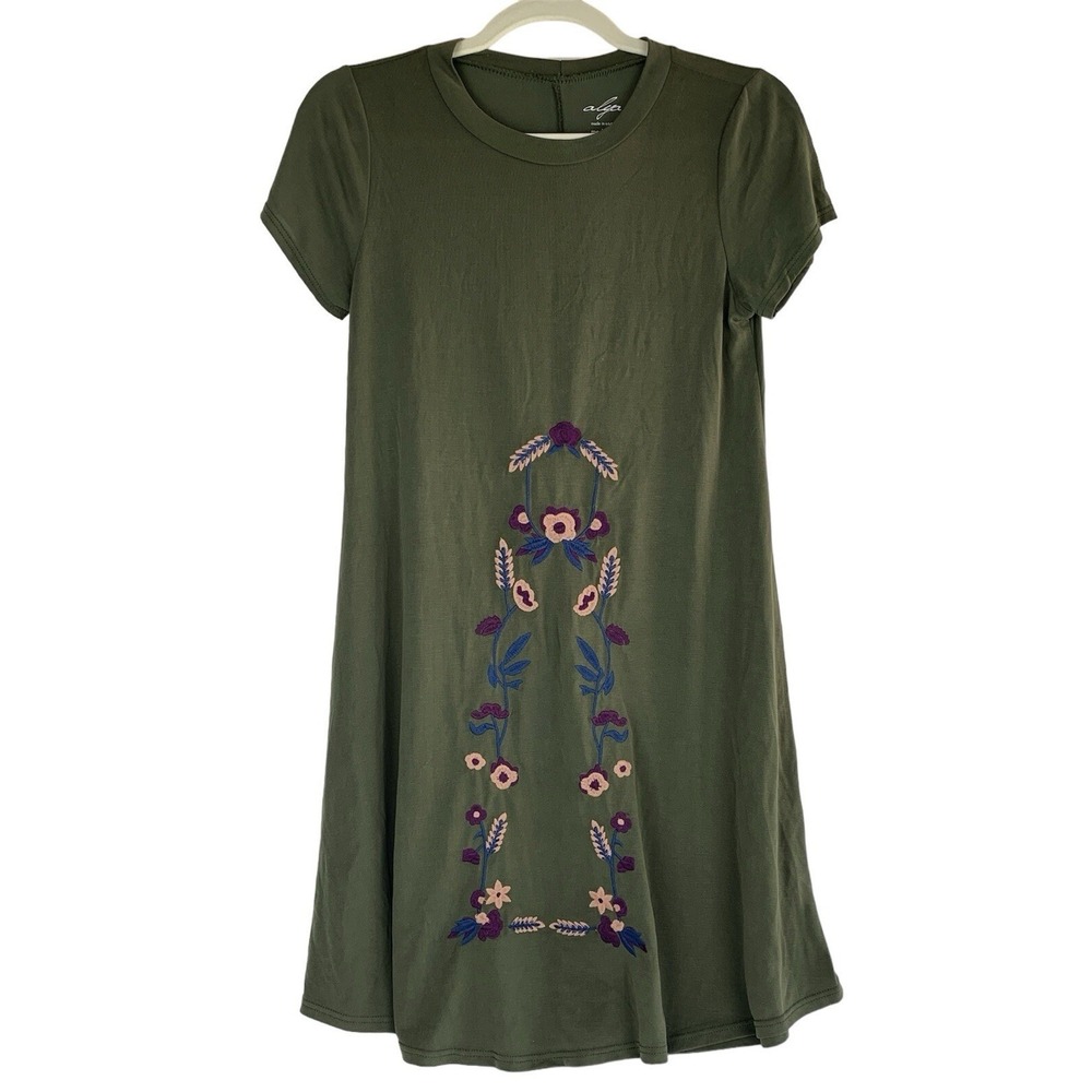 Alya Embroidered Tshirt Dress Medium Green Floral Boho USA Casual Comfy Layering